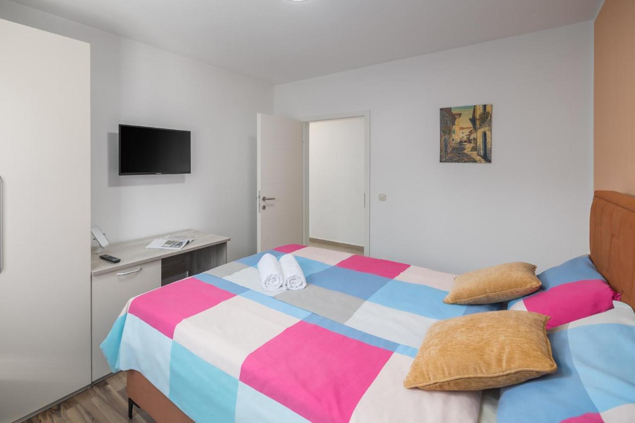 Apartmani Marinac Poreč Eksteriør bilde